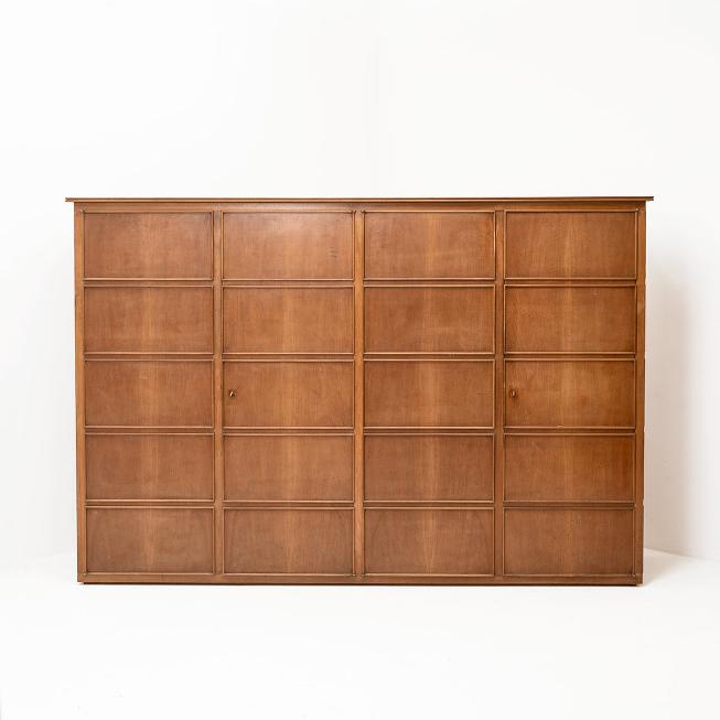 Eleganter italienischer Kleiderschrank, 1950er-/60er-Jahre