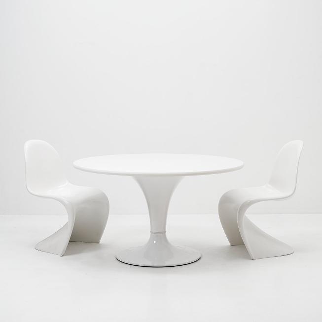 Herrman Miller Tisch Orbit