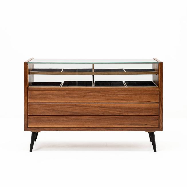 Vitrinen-Kassenmöbel Nussbaum, 1960er Jahre